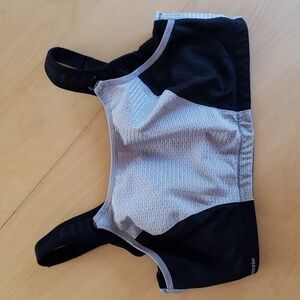 Glamorise Women's Double-Layer Custom-Control Sport Bra in Black / Gray 40G (4D)